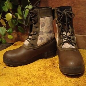 Men's XTRATUF Legacy Boot In Duck Hunter Camo. Waterproof, Men's 9 NWOT